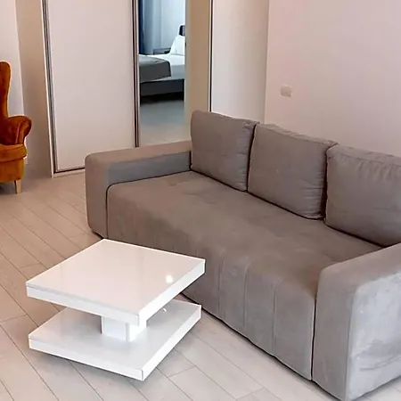 Aparthotel Building Stefan